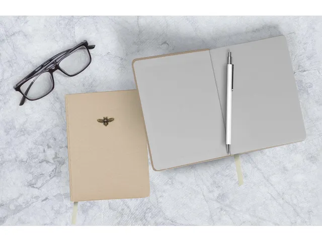 Notitieboek Èccolo Essential Sand Bee lijn ca.13x18cm 80gr. 256pag.