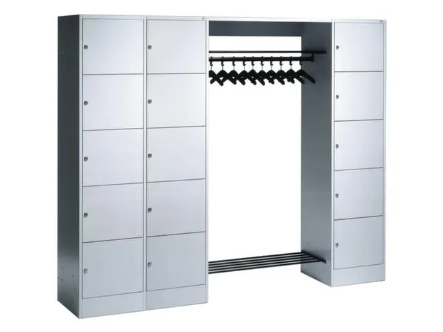 locker met kapstok,HxBxD 1950x2760x480mm,romp RAL7035,front RAL7035