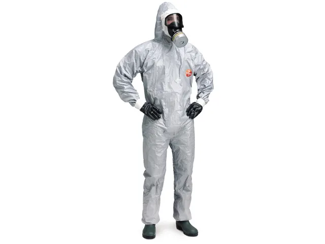 DuPont Tychem 6000 F overall - S