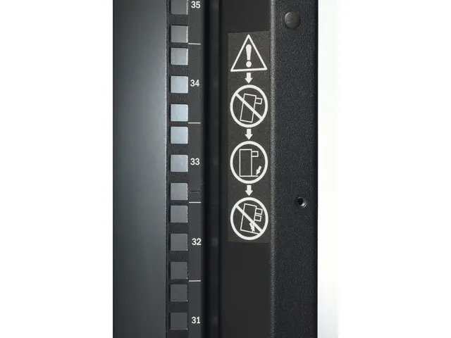 APC NetShelter SX 42U 750mm(b) x 1070mm(d) 19 inch IT rack, behuizing