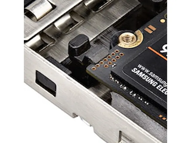m.2 NVMe SSD naar PCIe X4 Expansion Slot