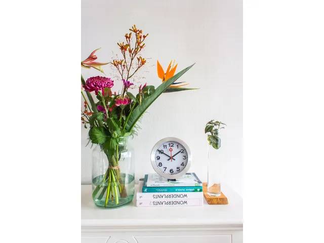 Wandklok NeXtime dia. 19cm, geborsteld aluminium, 'Station' cijfers
