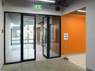 Vloerstandaard met aluminium kliklijst A4 - 5