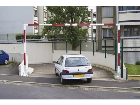 hoogtebegrenzer,HxB 2200x3850-5200mm,paal rood/wit