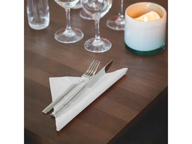Serviette Soft dinner 3 épaisseurs 39x39cm pli 1/4 blanc