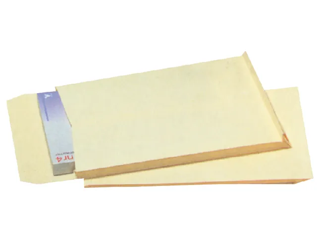 Envelop Quantore Monsterzak 230x350x38mm 170gr Zelfklevend Creme