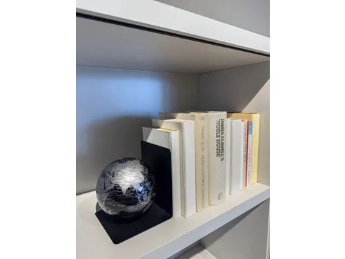 Boekensteun TROIKA met magnetische Wereldbol 13cm 2 stuks Zwart