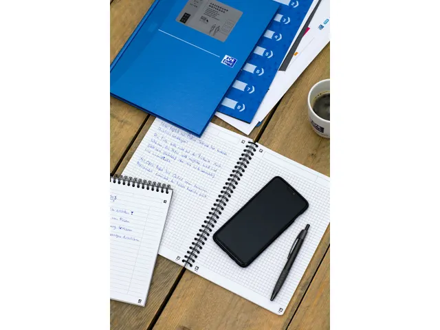 task manager 125x200mm Essen tials 140 pages 2 colors assorted
