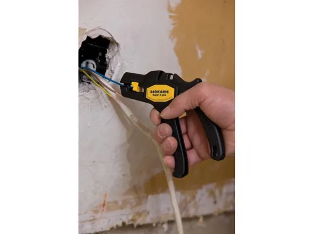 Jokari - Super 4 Plus