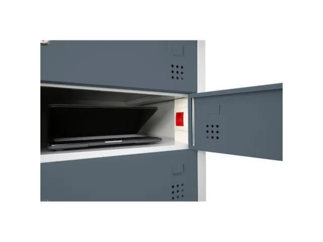 acculaadkast 1800x500x500mm 230V 10stekkerdozen/vakken front RAL7016