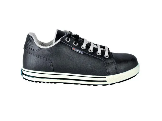 Cofra Throw lage S3 veiligheidsschoenen SRC HRO Zwart maat W-41