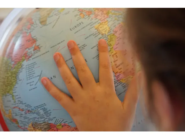 Jour et nuit geographical globe