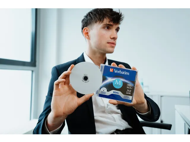 Verbatim Blue Ray MDISC BDXL 100Gb 4X 43834 Xl M-Disc Jewel Case Print