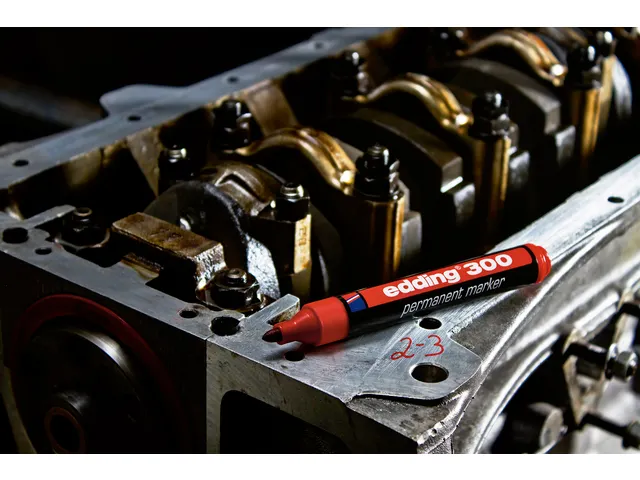 Marqueur edding 300 Permanent Ogive 1,5-3mm rouge