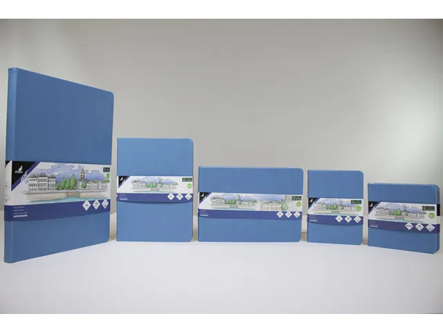 Schetsboek Kangaro A6 sky blue PU HC 80 vel 140gr roomwit met elastiek