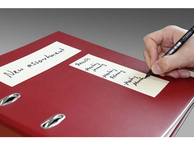 Dispenser + Rol Voor Rollen 60Mmx10M