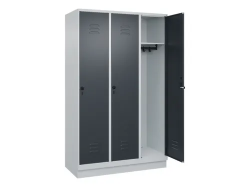 locker,HxBxD 1950x1200x500mm,3vak,vak B 400mm,draaigrendel,sokkel
