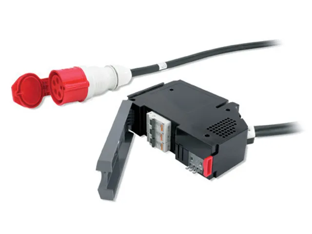 IT Power Distribution Module 3 Pole 5 Wire 32A IEC309 260cm