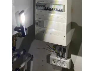zaklamp,COB-led,200lumen,accuaandrijving - 4