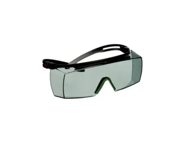 3M SecureFit SF3700 overzetbril, IR3 grijze lens, zwart/grijs montuur,