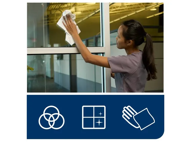 Tork 130034 Poetspapier M2 Premium Centerfeed 1-laags Wit 165m