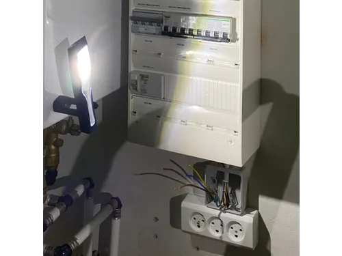zaklamp,COB-led,200lumen,accuaandrijving