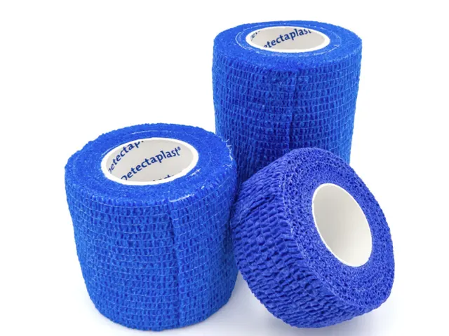Pansement auto-adhésif Detectaplast rouleau de 7cm x 4,5m bleu