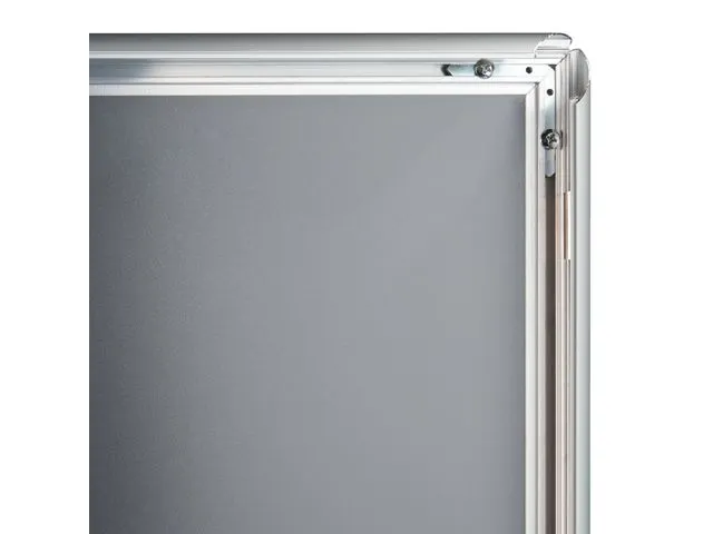 kliklijst A3 25mm zilver is een functionele wissellijst van aluminium.