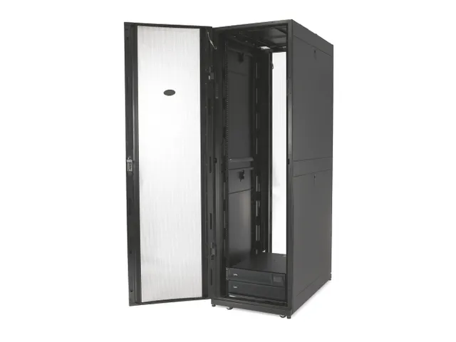 APC AR3100 NetShelter SX 42U 600mm(b) x 1070mm(d) 19 inch IT rack, beh