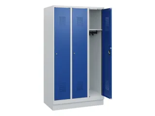 schoollocker,HxBxD 1630x900x500mm,3vak,vak B 300mm,cil.-slot,sokkel - 1
