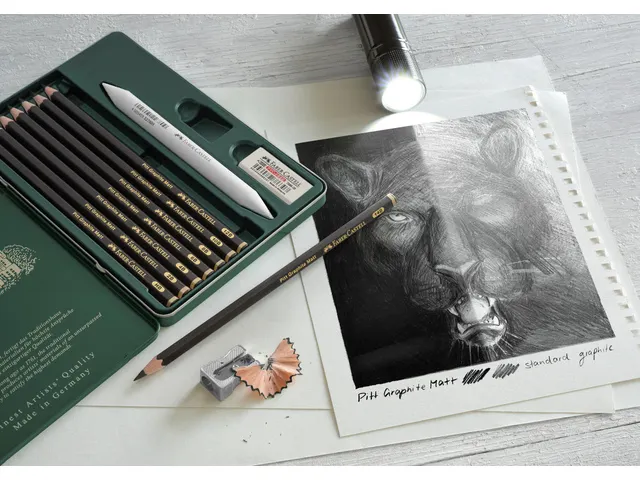 Crayon graphite Faber-Castell Pitt Mat 8pces. et 9000 8pces dans une b