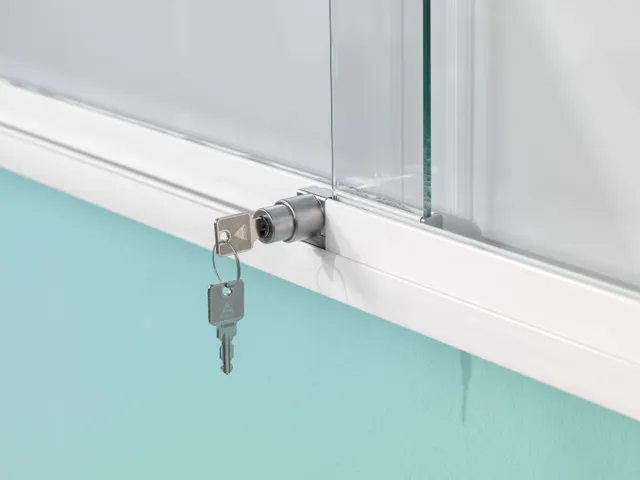 Binnenvitrine Magneethoudend 100x150x6,5cm schuifdeur glas