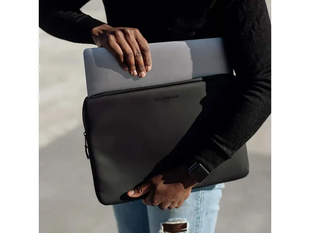 Laptophoes Beckmann Street M 24x34x2cm Zwart