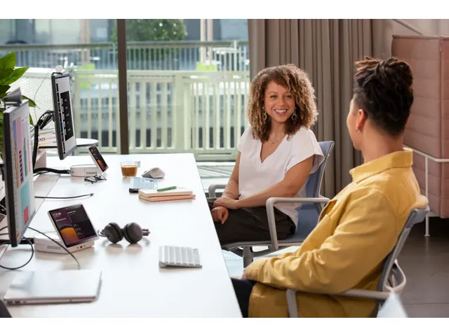 Logitech Logi Dock Flex