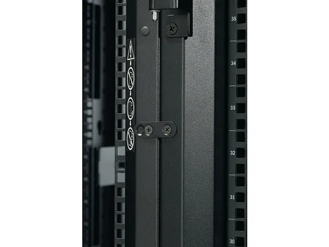 APC NetShelter SX 42U 600mm(b) x 1070mm(d) 19 inch IT rack, behuizing