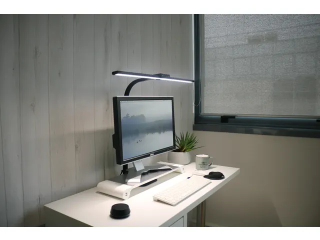 Bureaulamp Unilux Strata base led zwart