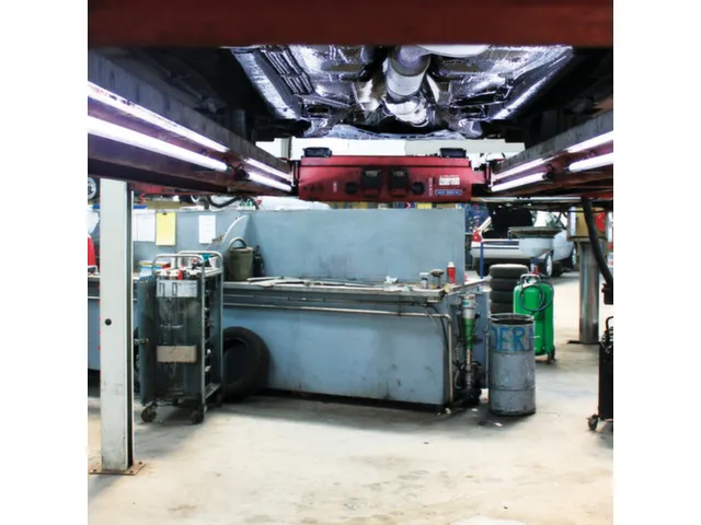 Werkplaatslamp,V. Hefplatforms Voor Motorvoertuigen