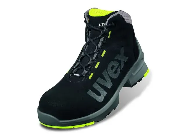 OUTLET Veiligheidsschoen 8545.8, Maat 46 S2 SRC Hoog Zwart Microtech