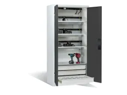 acculaadkast 1950x930x500mm 15stekkerdozen 230V ventilator fr. RAL7016