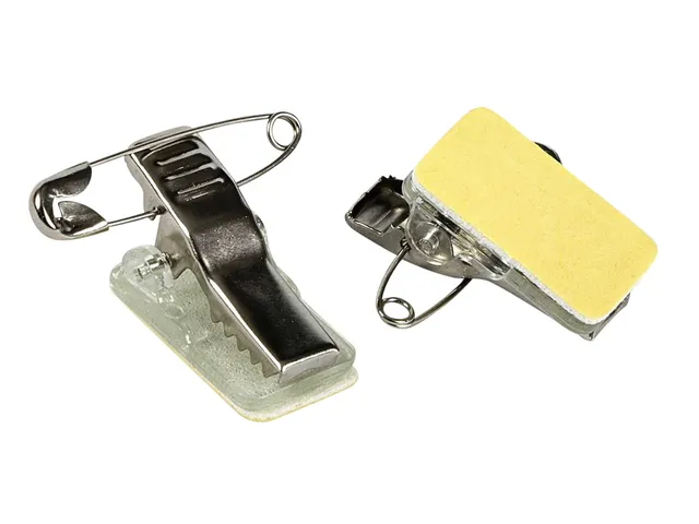 Clip met speld Europel zelfklevend voor badges