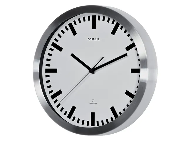 Wandklok MAUL Pilot RC Ø30,5cmx4.5cm aluminium/wit incl.batterij