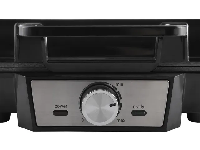 Tomado TWM2301S Wafelijzervoor 2 wafels 1000W Zwart