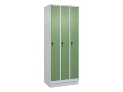 locker,HxBxD 1950x750x500mm,3vak,vak B 250mm,draaigrendel,sokkel