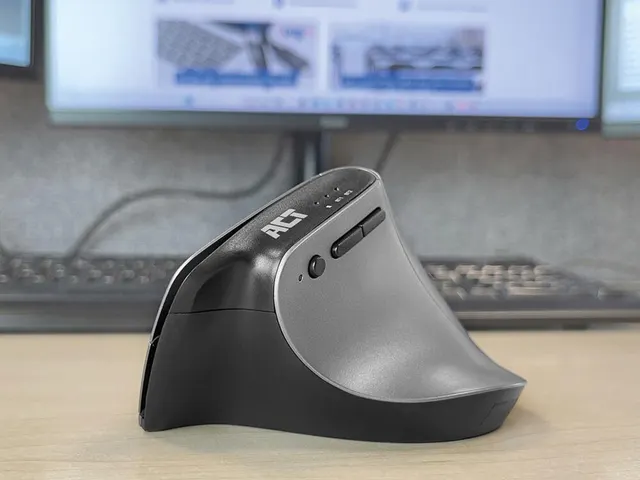 Draadloze Ergonomische Muis Met Bluetooth En USB-C / USB-A
