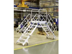 overgang,bordes H 1,72m,2x8treden,trede B 800mm,45° helling,aluminium