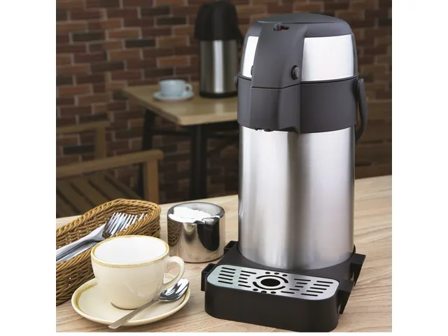 Thermoskan Olympia met pomp 2.5 liter rvs