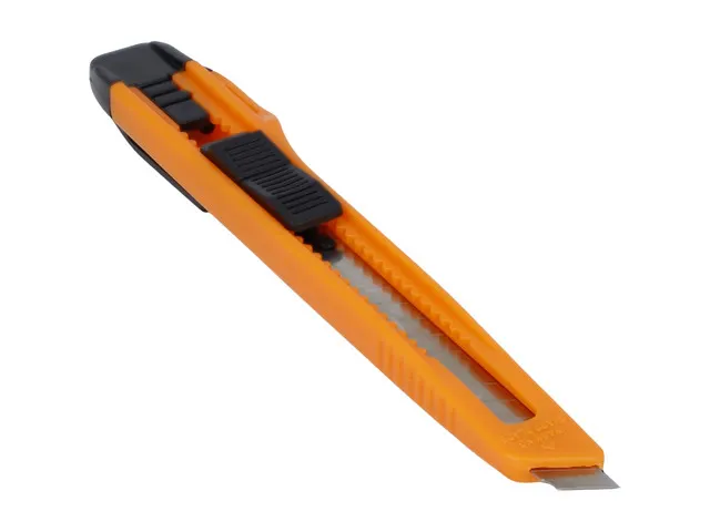 Cutter Westcott Office 9mm corps plastique