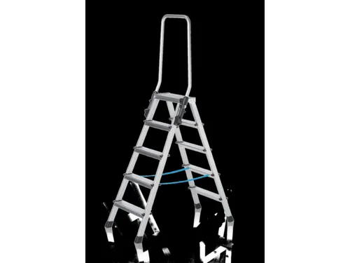 trapladder,NL,beide zijden,2x5aluminium gegroefd,balk L 1,36m