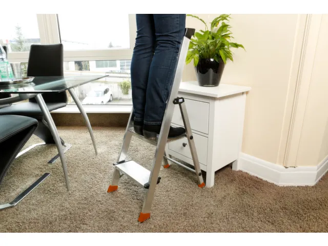 trapladder,eenzijdig,2 XXL treden,balk L 1m,aluminium
