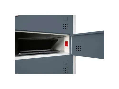 acculaadkast 1800x500x500mm 230V 10stekkerdozen/vakken front RAL7016